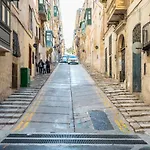 Pensión Kampnar Living 3*