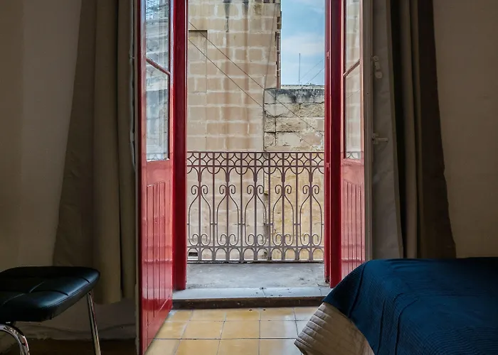 Kampnar Living Πανσιόν 3*