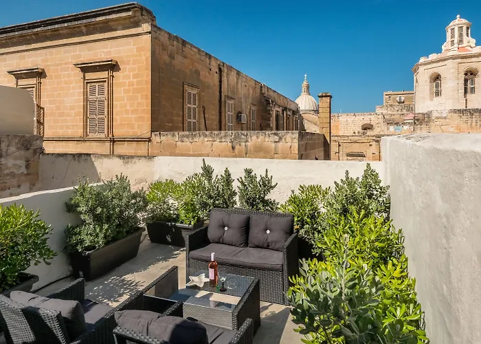 Kampnar Living Πανσιόν