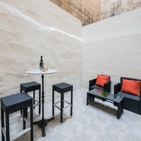 Kampnar Living Valletta