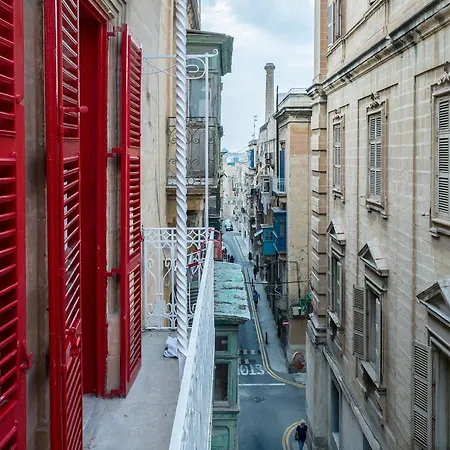 Kampnar Living 3* La Valletta