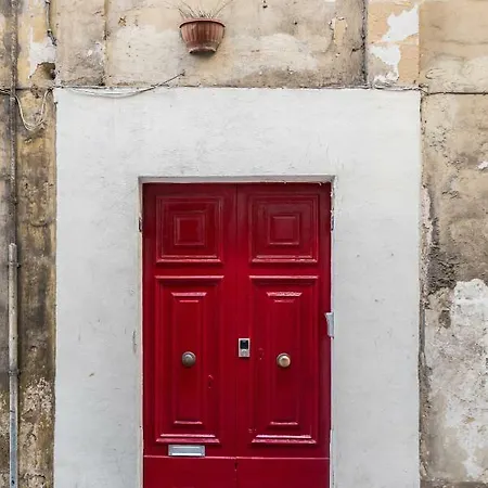 Kampnar Living 3* La Valletta
