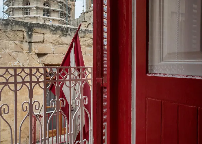 Konukevi Kampnar Living