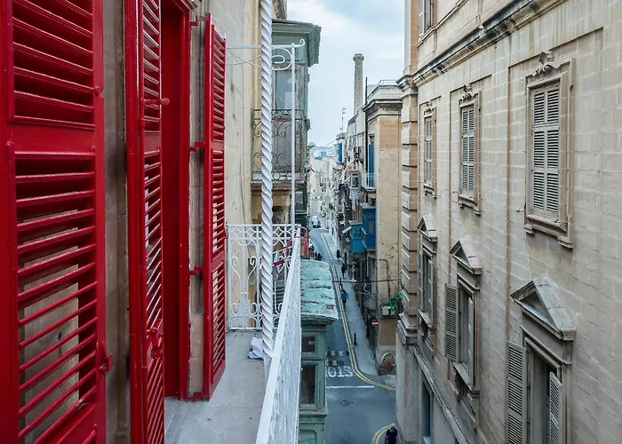 Kampnar Living 3* Valletta